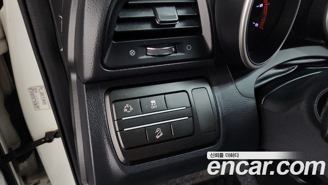 KG Mobility (SsangYong) Tivoli Air Diesel IX 2WD 2019 — фото 20