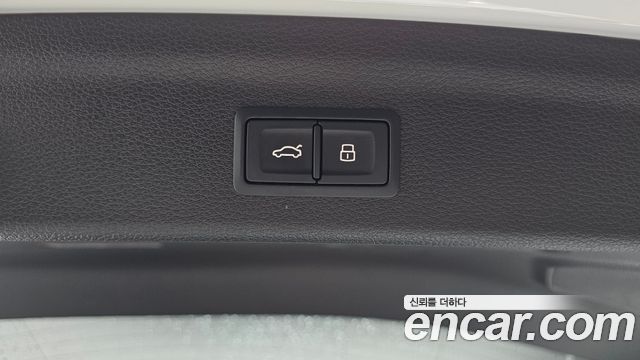 Audi Q3 (F3) 35 TDI Premium 2025 — фото 32