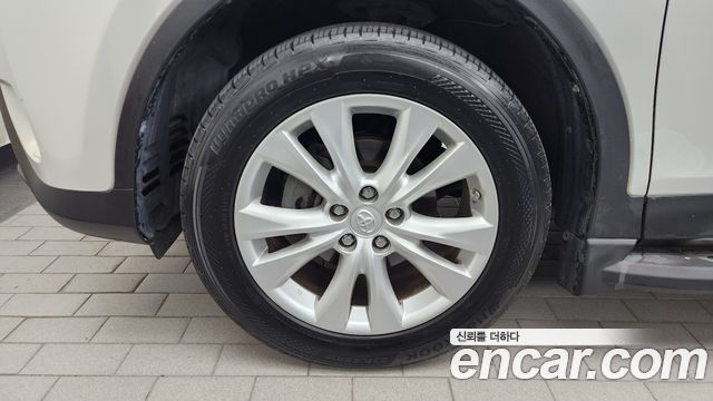 Toyota RAV4 2.5 4WD 4th 2014 — фото 5