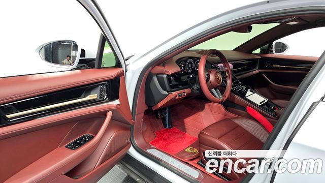 Porsche Panamera (976) 2.9 AWD E-Hybrid 2025 — фото 10