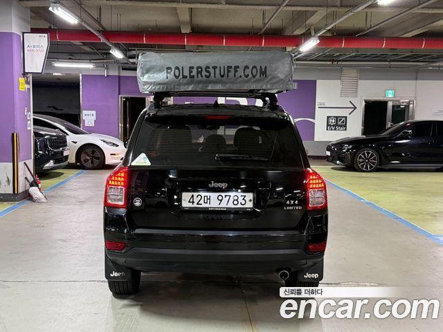 Jeep Compass 2.4 Black Edition 1st 2013 — фото 2