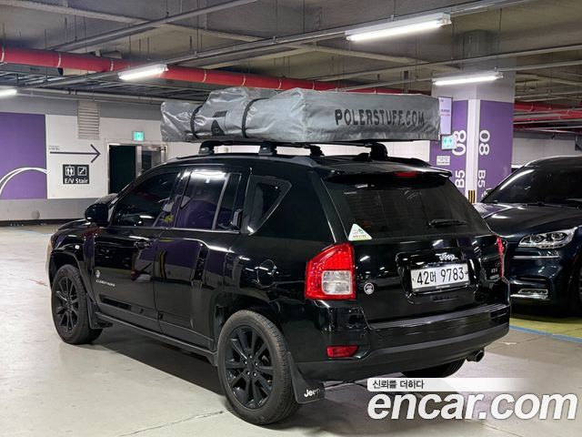 Jeep Compass 2.4 Black Edition 1st 2013 — фото 4