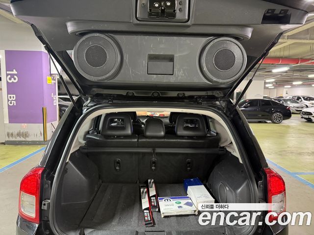 Jeep Compass 2.4 Black Edition 1st 2013 — фото 5