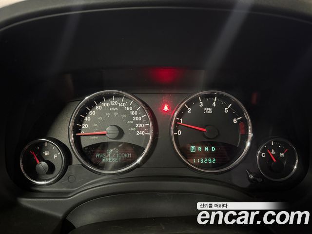 Jeep Compass 2.4 Black Edition 1st 2013 — фото 8