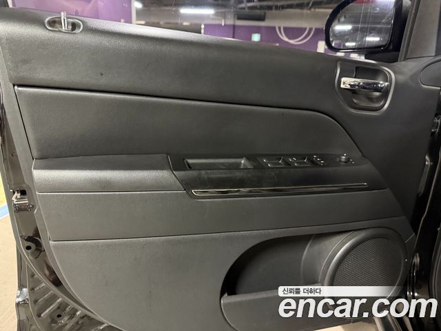 Jeep Compass 2.4 Black Edition 1st 2013 — фото 23