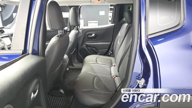 Jeep Renegade 2.4 Limited 2020 — фото 12