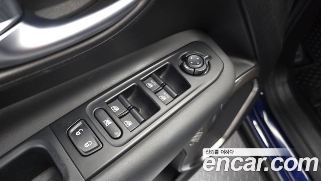 Jeep Renegade 2.4 Limited 2020 — фото 30