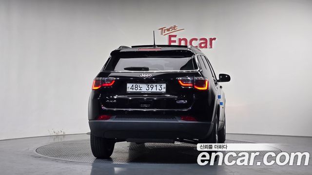 Jeep Compass (II) 2.4 Longitude AWD 2018 — фото 4