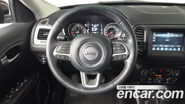 Jeep Compass (II) 2.4 Longitude AWD 2018 — фото 12