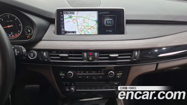 BMW X5 (F15) xDrive 30d 2017 — фото 13