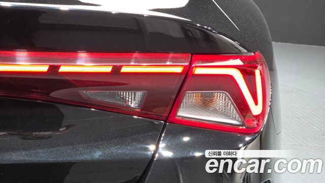 Kia K5 (III) 2.0 Signature 2023 — фото 29