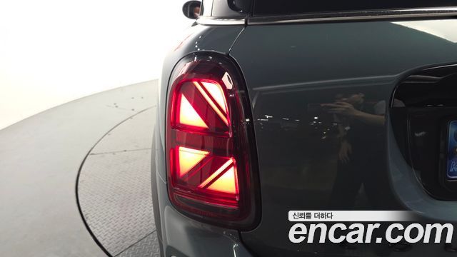 MINI Cooper S Countryman ALL4 Classic 2nd 2022 — фото 29