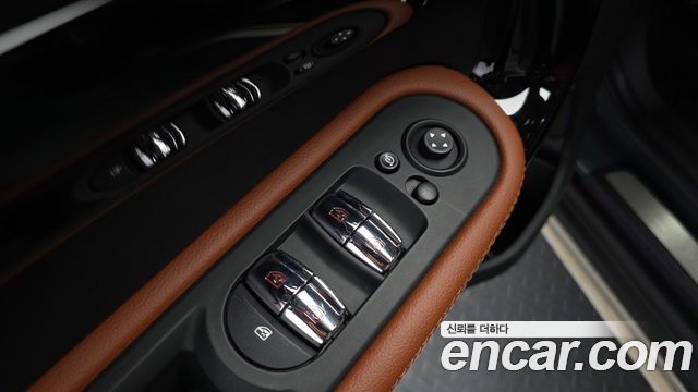 MINI Cooper S Countryman ALL4 Classic 2nd 2022 — фото 36
