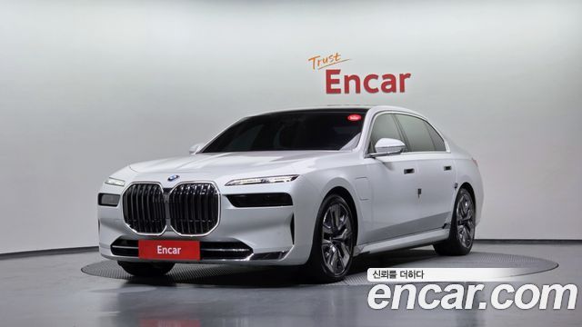 BMW 7 Series (G70) 750e xDrive Design Pure Excellence