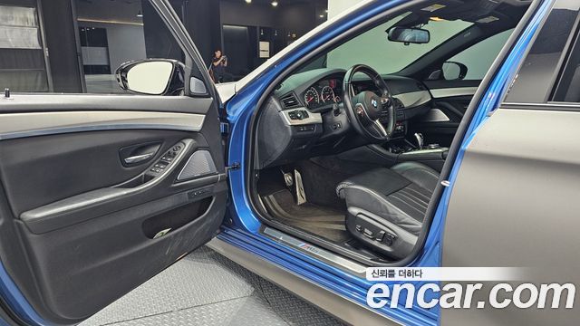 BMW M5 (F10) M5 Sedan 2015 — фото 10