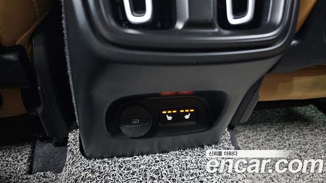 Volvo XC40 B4 Inscription 2021 — фото 19