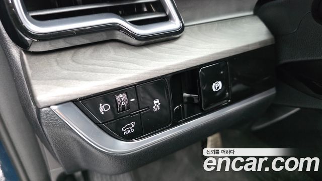 Kia Sportage (V) Gasoline 1.6 Turbo 2WD Signature Gravity 2022 — фото 29