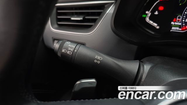 Renault Korea XM3 1.3 TCe RE Signature 2023 — фото 17