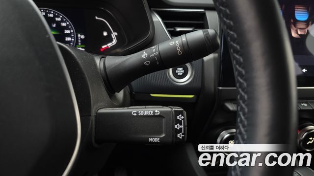 Renault Korea XM3 1.3 TCe RE Signature 2023 — фото 18
