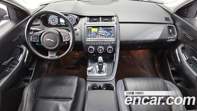Jaguar E-PACE P250 SE 2018 — фото 7