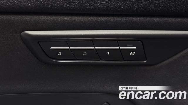 Jaguar E-PACE P250 SE 2018 — фото 35