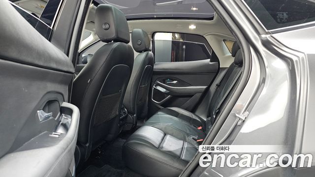 Jaguar E-PACE P250 SE 2018 — фото 37