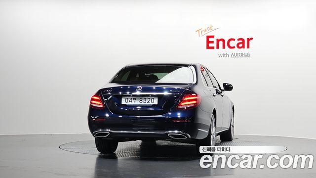 Mercedes-Benz E-Class (W213) E300 4MATIC Exclusive 2019 — фото 4