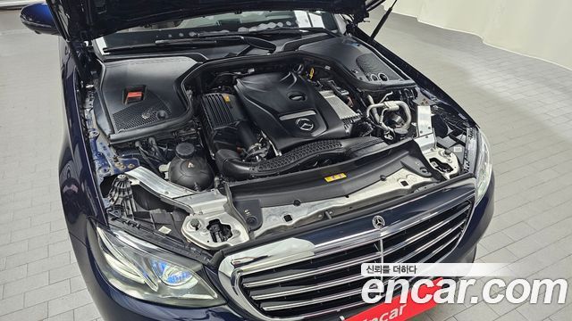 Mercedes-Benz E-Class (W213) E300 4MATIC Exclusive 2019 — фото 6