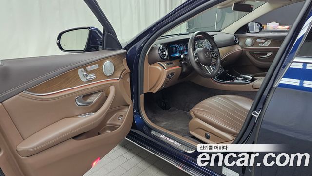 Mercedes-Benz E-Class (W213) E300 4MATIC Exclusive 2019 — фото 10