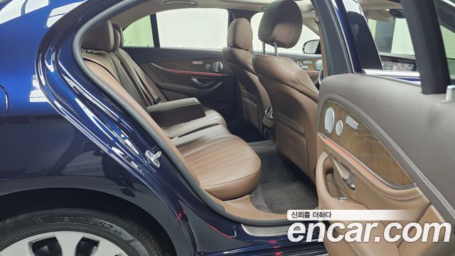 Mercedes-Benz E-Class (W213) E300 4MATIC Exclusive 2019 — фото 11