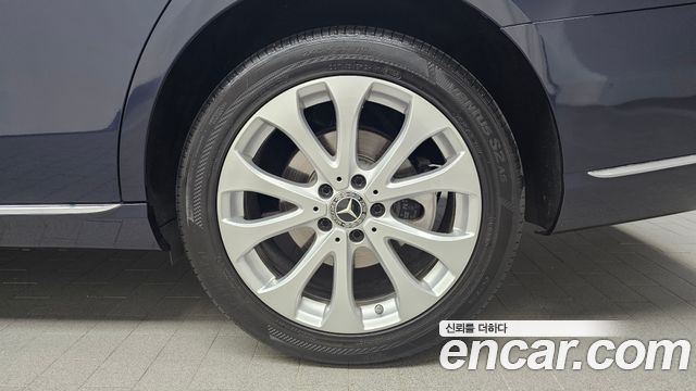 Mercedes-Benz E-Class (W213) E300 4MATIC Exclusive 2019 — фото 21
