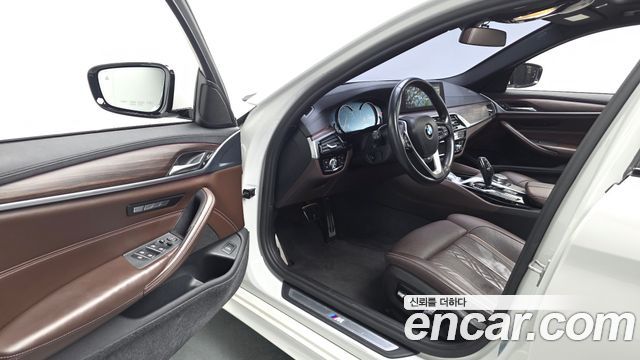 BMW 5 Series (G30) 530i M Sport Package Plus 2017 — фото 10