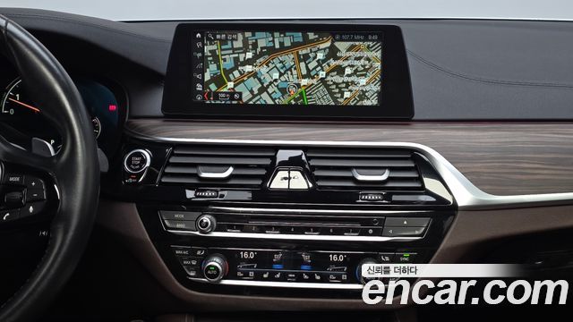BMW 5 Series (G30) 530i M Sport Package Plus 2017 — фото 14