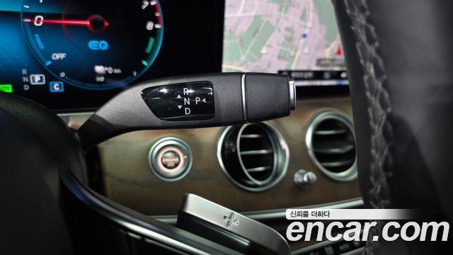Mercedes-Benz E-Class (W213) E300e 4MATIC Exclusive 2021 — фото 9