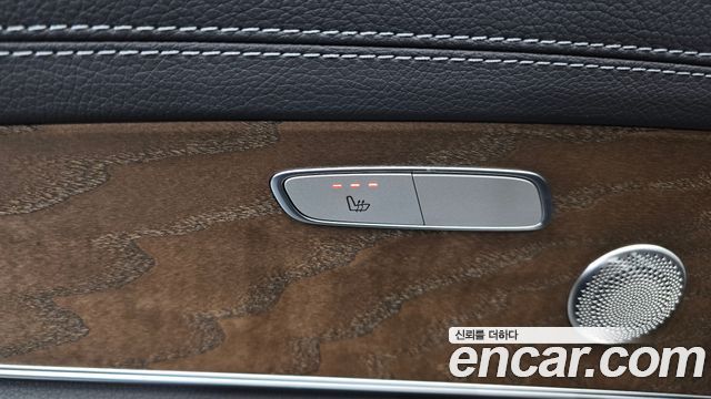 Mercedes-Benz E-Class (W213) E300e 4MATIC Exclusive 2021 — фото 31