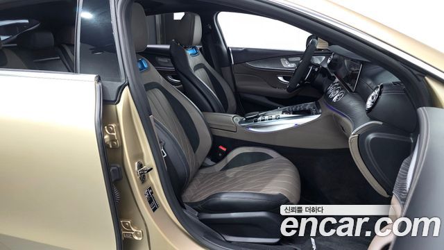 Mercedes-Benz AMG GT 4Door 43 4MATIC+ Dynamic golden daylight 2023 — фото 11