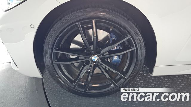 BMW 4 Series (G22) 430i First Edition Coupe 2021 — фото 5