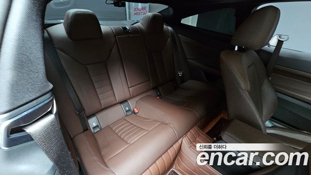 BMW 4 Series (G22) 430i First Edition Coupe 2021 — фото 16