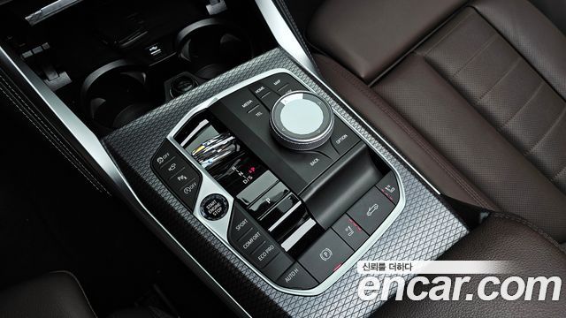 BMW 4 Series (G22) 420i M Sport Pro Convertible 2025 — фото 9
