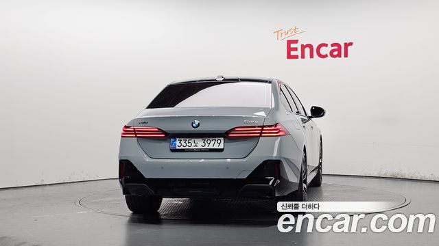 BMW 5 Series (G60) 530i xDrive M Sport 2025 — фото 4