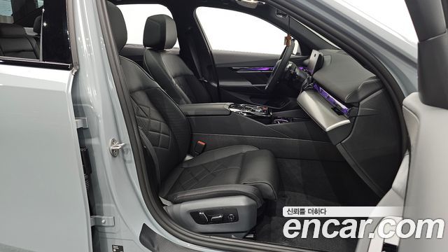 BMW 5 Series (G60) 530i xDrive M Sport 2025 — фото 10