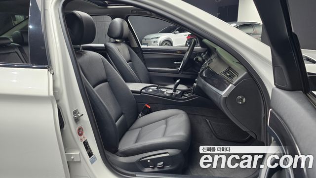 BMW 5 Series (F10) 520d M Aero Dynamic 2016 — фото 10