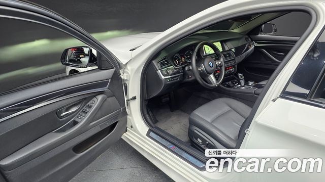 BMW 5 Series (F10) 520d M Aero Dynamic 2016 — фото 15