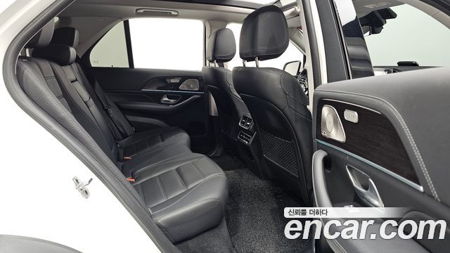 Mercedes-Benz GLE-Class (W167) GLE300d 4MATIC 2023 — фото 12
