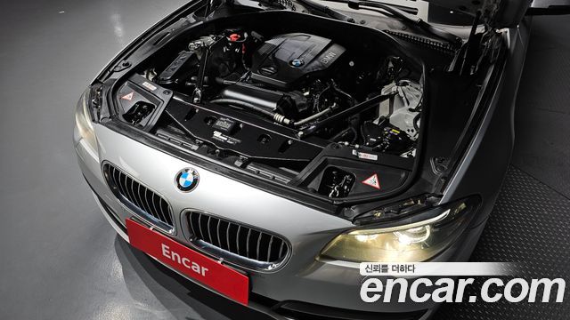 BMW 5 Series (F10) 520d xDrive 2015 — фото 6