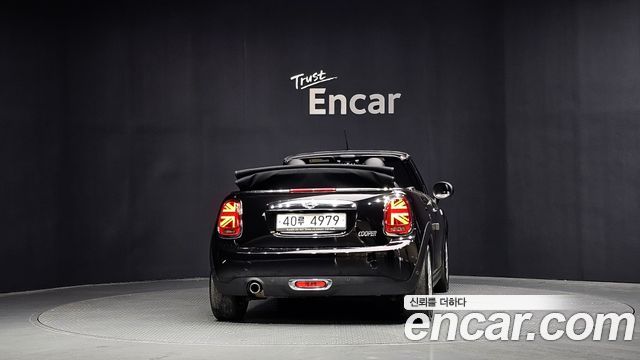 MINI Cooper Convertible Standard 3rd Generation 2018 — фото 4