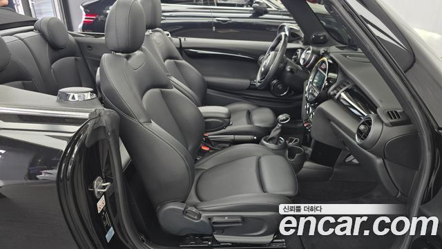MINI Cooper Convertible Standard 3rd Generation 2018 — фото 11