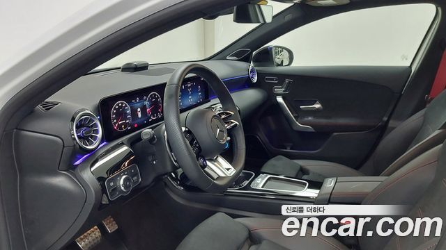 Mercedes-Benz A-Class (W177) AMG A45 4MAITC+ Hatchback 2025 — фото 18