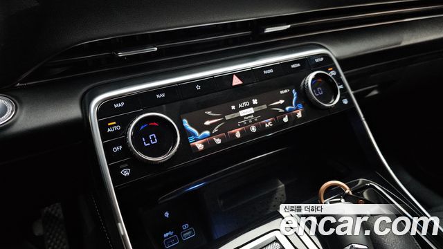 Genesis GV80 2.5T Gasoline AWD 2021 — фото 18