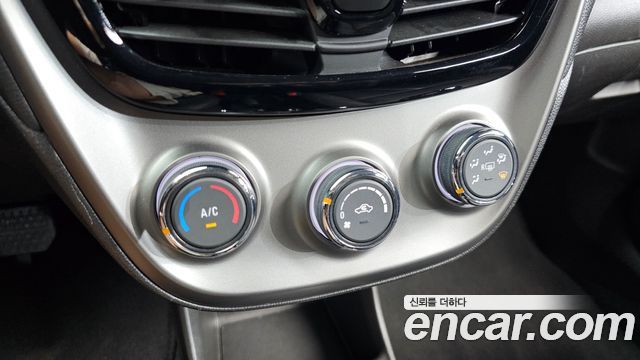 Chevrolet Spark LT 2019 — фото 16